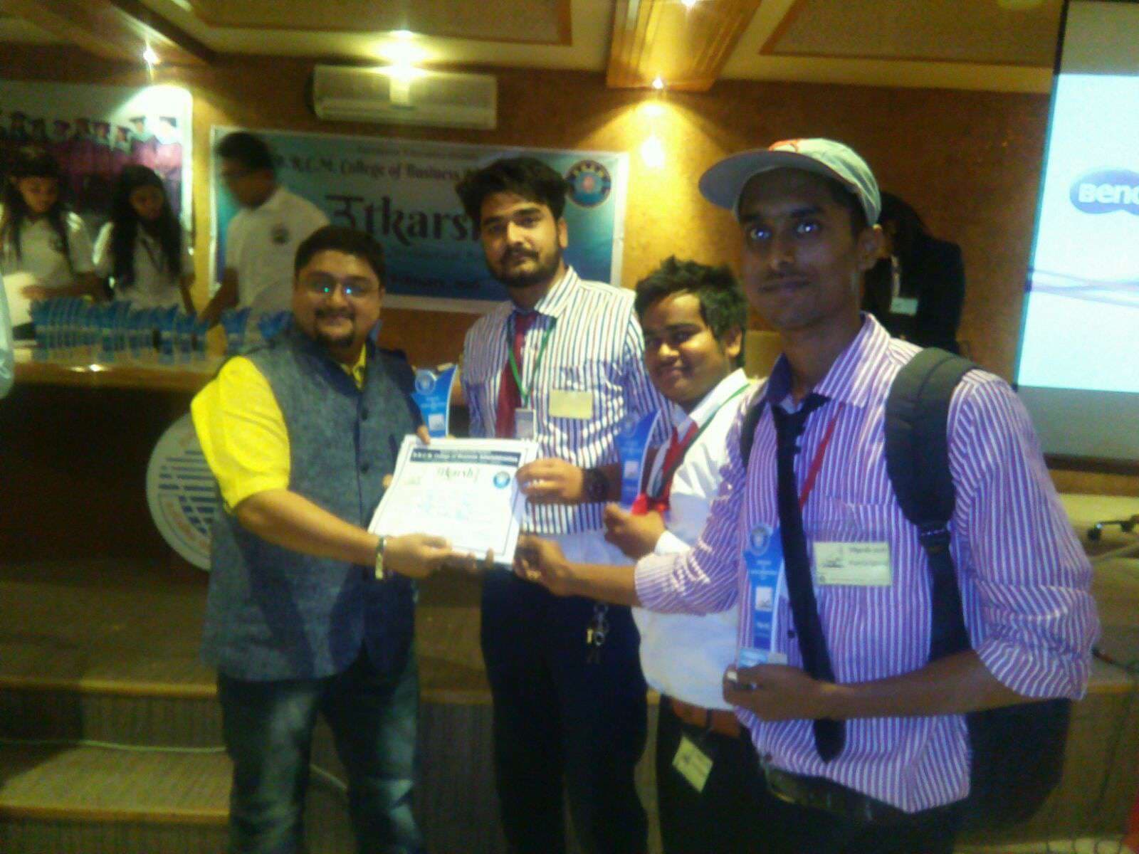 Ambaba Commerce College Surat Blood Donation photo 1